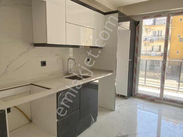 Efeler Ata Mahallesinde İskanlı 2+1 Sıfır Daire