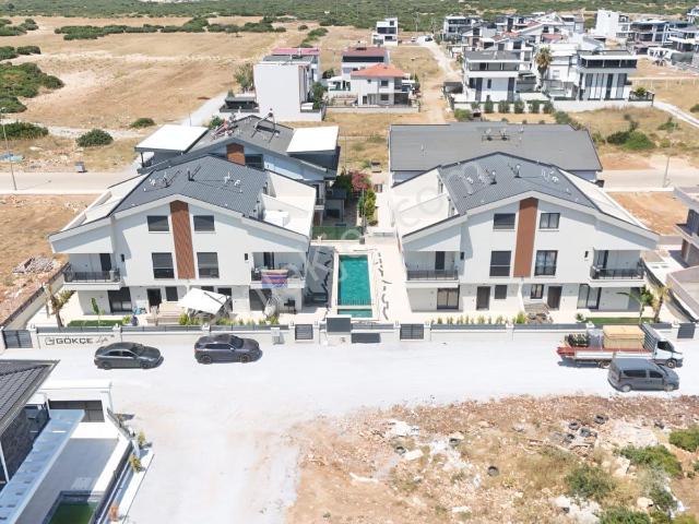 Efeler Mahallesi'nde Akıllı Ev Sistemli Lüks 3+1 Tripleks Villa