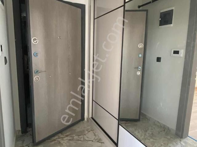 Efeler Mesudiye Mahallesinde Ferah 1+1 Sıfır Daire
