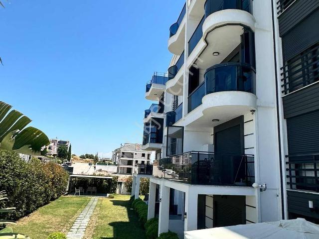 Efelerin Gözde Sitesinde 3+1 Köşe Dublex Daire