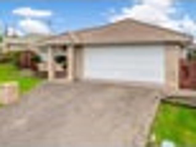 Immaculately Family home in Prime location!