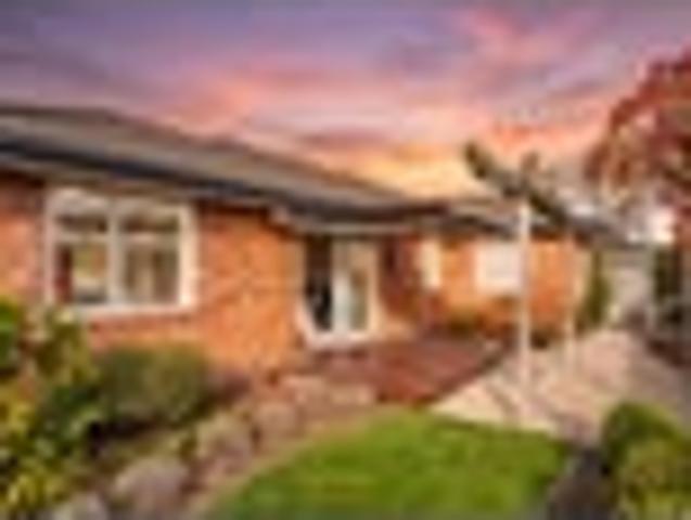 Effortless Living, Exceptional Location