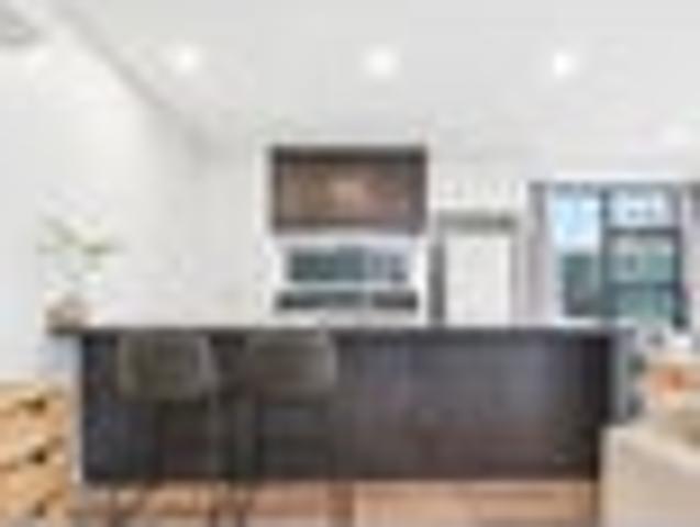 Effortless Living & Location