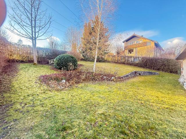 EFH Bungalow mit Einliegerwohnung in Traumlage von Waldbrunn