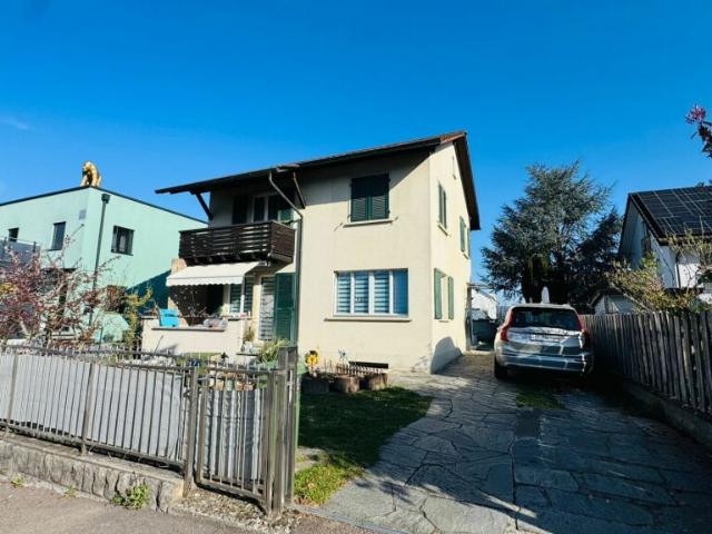 EFH mit bewilligtem Doppelhaus Projekt renovieren, ausbauen oder neu bauen