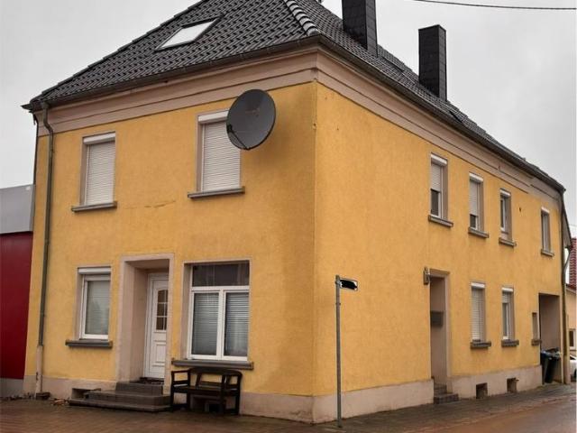 EFH mit Dachterrasse & Garage Viel Platz & Potential