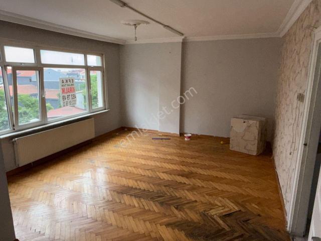 Efka Gayrimenkulden Yenibosnada Kiralık 125 M2 3+1 Daire