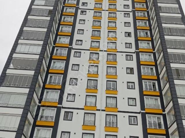 Efsane Emlaktan Dolunay Sahilde Satılık 3+1 Daire