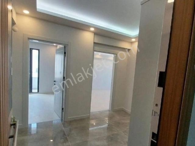 Ekşioğlu Gayrimenkul'den Tekirdağ Süleymanpaşa Atatürk Mah. 2+1 Ana Cadde Üzerinde Satılık