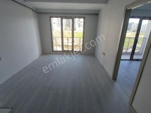 Ekşioğlu'ndan Tekirdağ Süleymanpaşa Atatürk Mahallesi 1+1 Satılık Daire