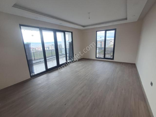 Ekşioğlu'ndan Tekirdağ Süleymanpaşa Atatürk Mahallesi 2+1 Satılık Daire
