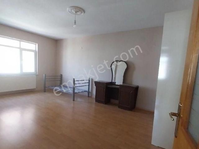 Ekşioğlu'dan Tekirdağ Süleymanpaşa Çiftlikönü Mah. 2+1 Kiralık Daire