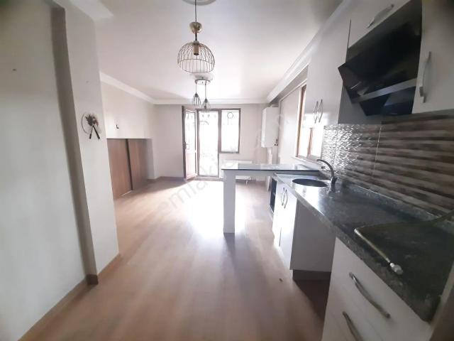 Çekmeköy Mehmet Akif Mah. Kiralık 1+1 Daire bahçe Kullanımlı