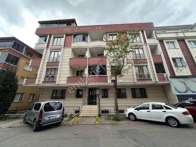 Çekmeköy Mehmet Akif Mah. Metro 500 Mt. Mesafe Satılık 2+1 Daire