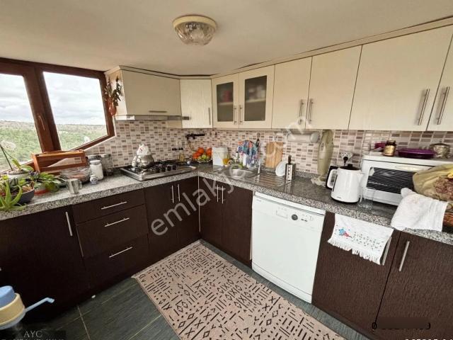 Çekmeköy Merkez 'de 5+2 Geniş Ve Bakımlı Satılık Dubleks Daire