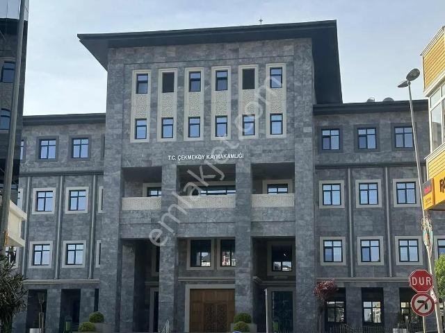Çekmeköy Merkez Mah.kaymakamlık Belediye Komşu 2+1 Kiralık Daire