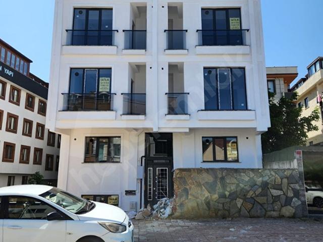 Çekmeköy Merkez Mah. Orman Manzaralı 150 m 3+2 Çatı Dubleksi