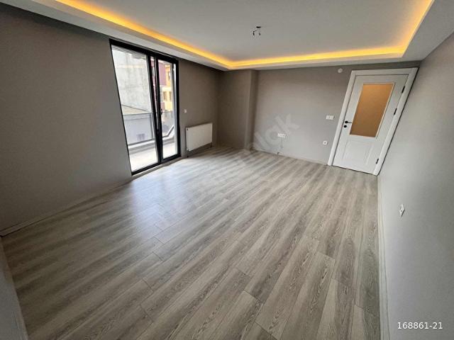 ÇEKMEKÖY MERKEZ MAHALESİNDE KİRALIK 3+1 DAİRE