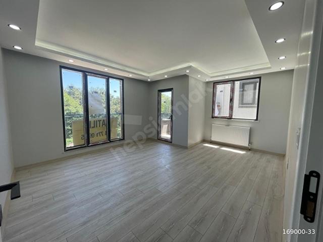 ÇEKMEKÖY MERKEZ MAHALLESİNDE SATILIK 2+1 LÜKS DAİRE