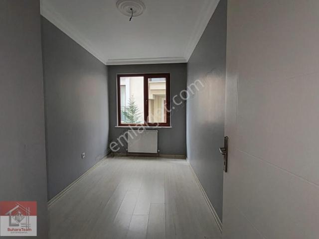 Çekmeköy Merkez Mh Çavuşbaşı Cd Yakın Kiralık 2+1 Arakat Daire