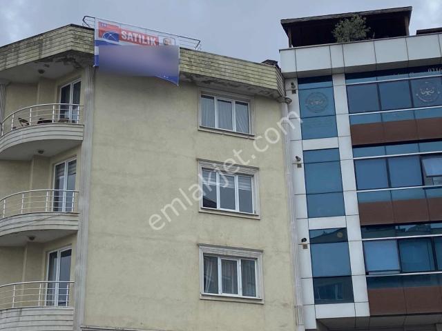 Çekmeköy Merkez Mh. Cadde Üstü Tek Tapu 2 Ayrı Daire Fırsat