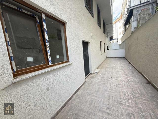 ÇEKMEKÖY METROYA YAKIN ÇİFT TERASLI DEV 1+1 KREDİ SINIRI YOK