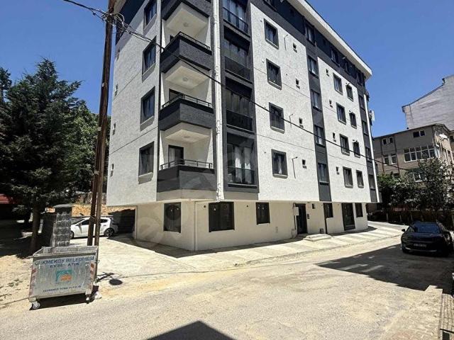 ÇEKMEKÖY AYDINLAR MAHALLESİNDE SIFIR 2+1 DÜZ GİRİŞ DAİRE