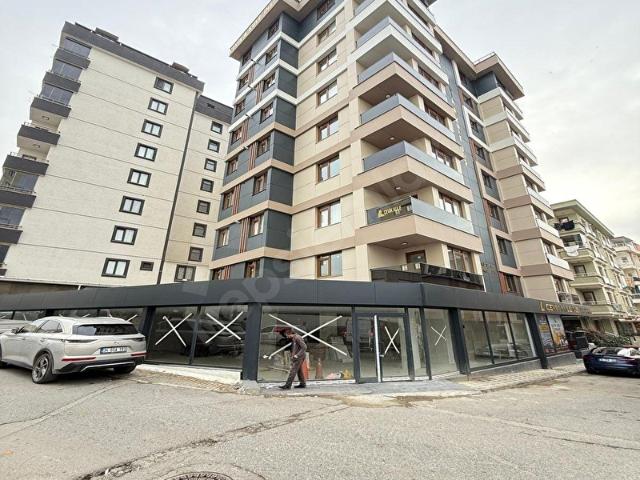ÇEKMEKÖY AYDINLAR'DA YERDEN ISITMALI GENİŞ 4+1 ÜST DUBLEKS ZA421
