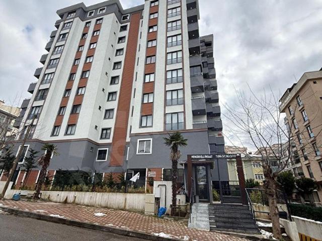 ÇEKMEKÖY DE BUTİK SİTE İÇERİSİNDE SATILIK 3+1 DAİRE