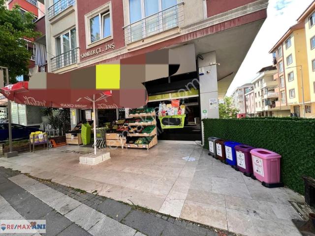 Çekmeköy 'de Yüksek Cirolu Hazır Devren Kiralık Kurumsal Market