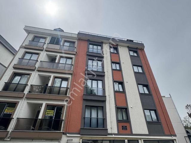 Çekmeköy Devlet Hastanesi Yanında Boş Dükkan Eczane İçin
