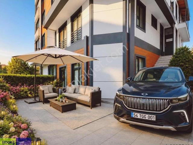 Çekmeköy Ekşioğlu Tek Tapu İki Ayrı Satılık 1+1 Daire
