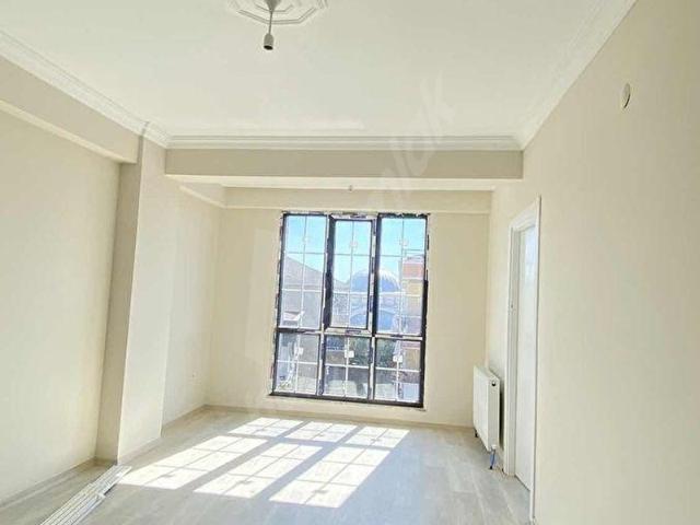 ÇEKMEKÖY KİRAZLIDERE MAHALLESİNDE 2+1 ARA KAT SATILIK DAİRE