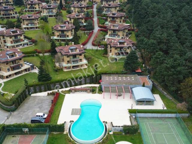 Çekmeköy Portia Evleri Geniş Bahçeli Doğa İçinde Satılık Villa