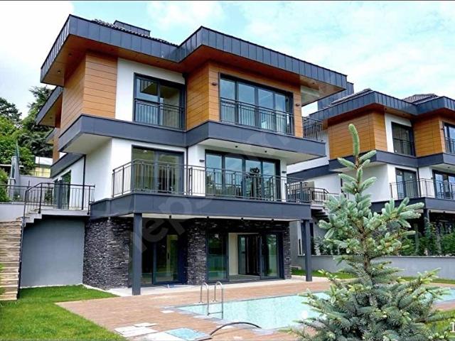 ÇEKMEKÖY REŞADİYE 6+2 MÜSTAKİL LÜX VİLLA