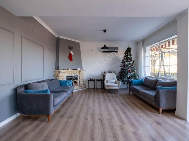 Çekmeköy Reşadiye Site & Doğa İçi Havuz & Spor Satılık 7+2 Villa