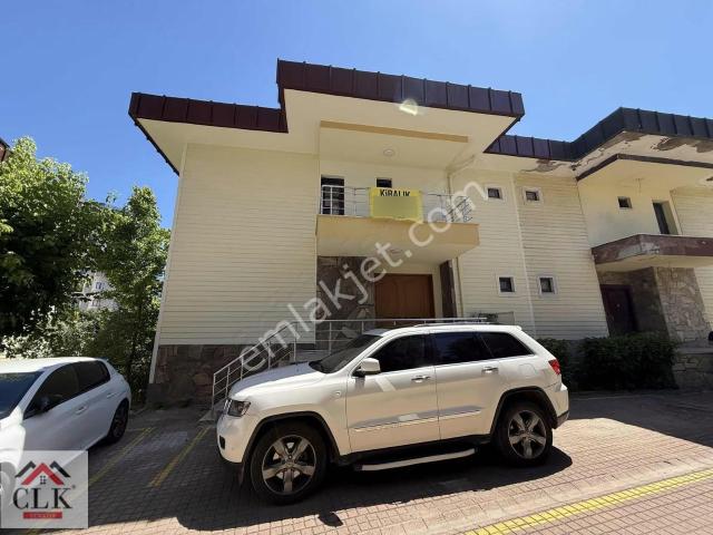 Çekmeköy Sultançiftliği Mah Taşdelen Konakların'da Kiralık Villa
