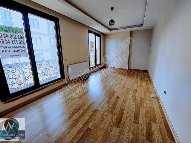 Çekmeköy Satılık Harika Konumda 2+1 Daire