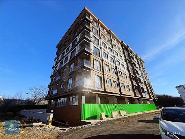 ÇEKMEKÖY SOĞUKPINAR KİRALIK 140 M2 ÜST KAT 200M2 DEPOLU DÜKKAN