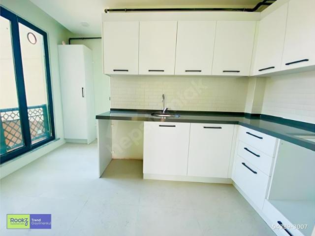 ÇEKMEKÖY SOĞUKPINAR MAHK.OTOPARK E.BANYO 2+1 KİRALIK SIFIR DAİRE