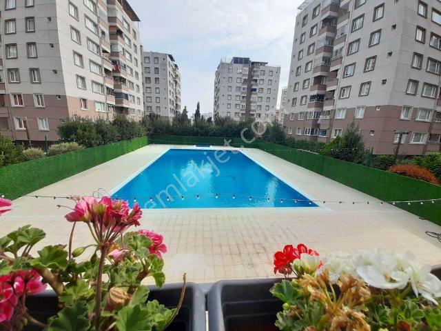 Çekmeköy Taşdelen Megakent Sitesi Kiralık 3+1 Daire