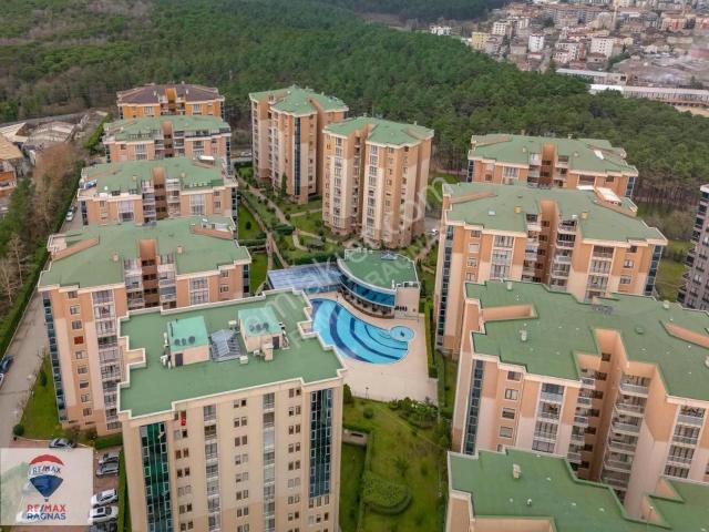 Çekmeköy Taşdelen Carpe Diem Sitesinde 70m2 Satılık 1+1 Daire