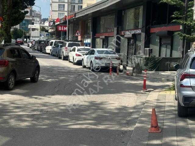 Çekmeköy Taşdelen Sultan Çiftliği'nde Yatırımlık Satılık Dükkan