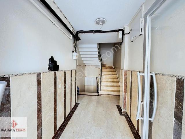 Çekmeköy Ulubatlı Hasan Cd Üstü Satılık 1.ci Kat 2+1/100m2 Daire