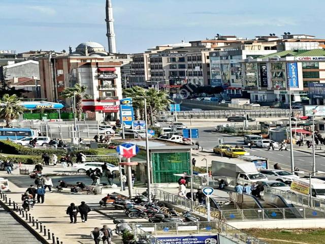 Çekmeköy Yapı Gayrimenkul'den Metronun Dibinde Üst Dubleks!