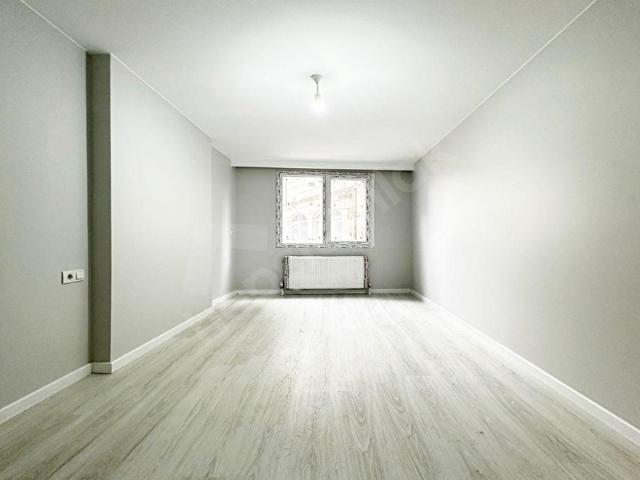 ÇEKMEKÖY YAPI GAYRİMENKUL'DEN %80 KREDİLİ 2+1 SIFIR DAİRE!