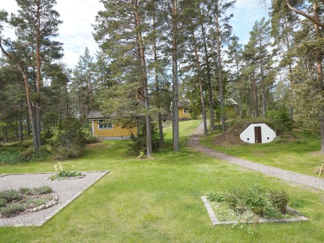 Eknäsvägen 10