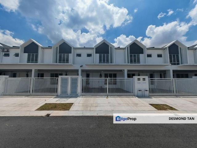 Eka Heights Precint 10