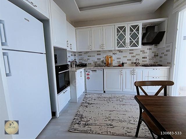 EKB'DEN HAVUZLU LÜKS SİTEDE DENİZ MANZARALI KİRALIK DAİRE