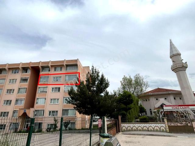 Şeker Mahallesi 1. Etap Toki'de Ara Kat Satılık Daire